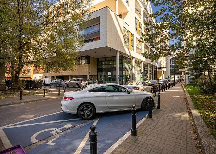 Warsaw Atelier - Central, Parking, Metro Nearby - By Rentujemy