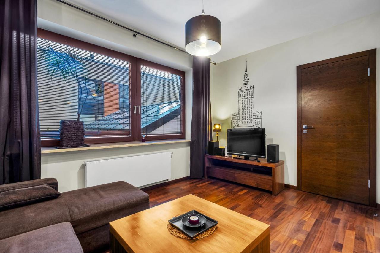 Atelier - Central, Parking, Metro Nearby - By Rentujemy Warszawa